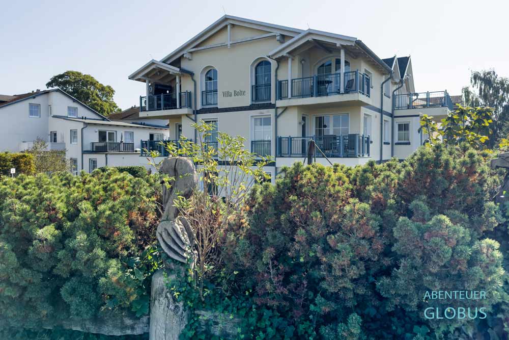 Unterkunft im Ostssebad Glowe, Rügen: Villa Bolte mit Ferienwohnungen an der Strandpromenade