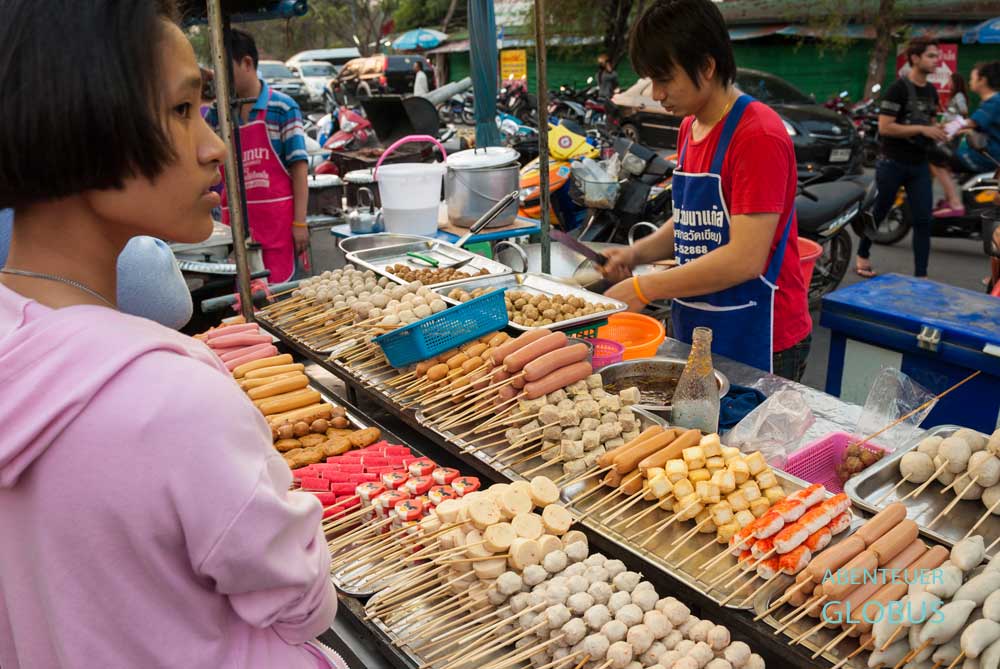 Marktstand mit Fleisch in Thailand 