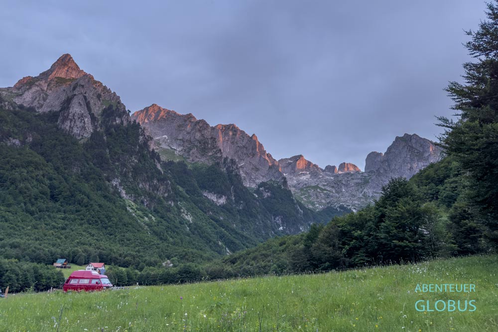 Nationalpark Prokletije: Karanfili-Massiv im Grebaje-Tal 