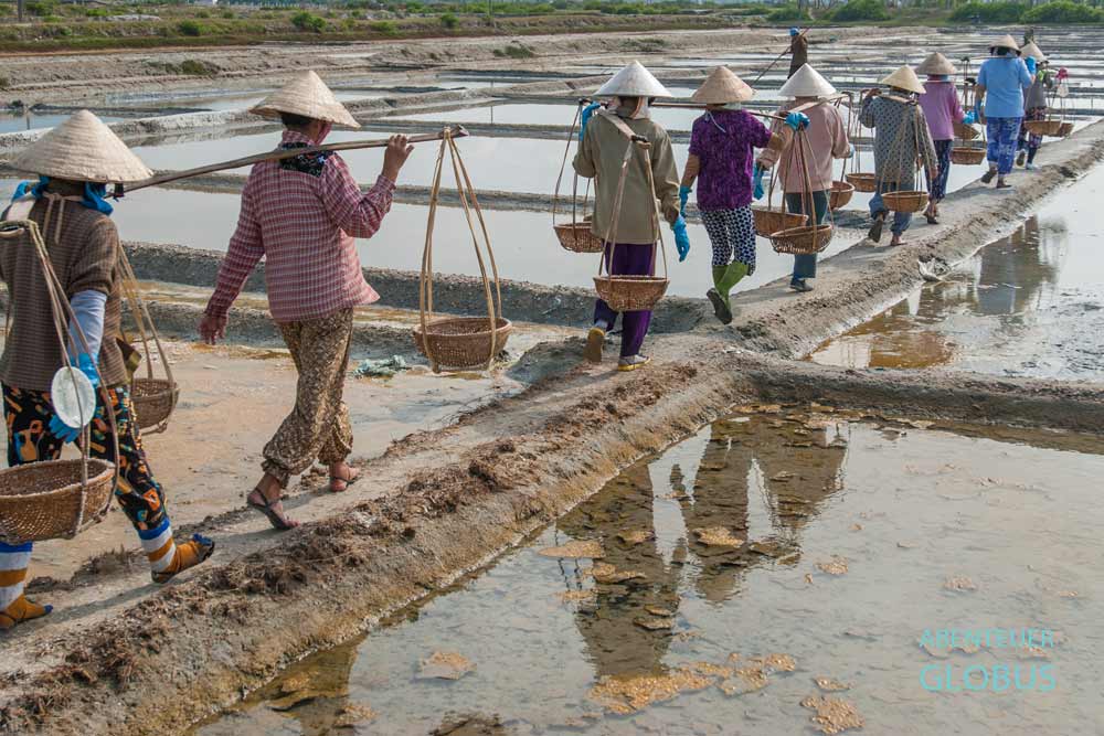 Nha Trang, Ninh Hoa: Salzgewinnung auf den Salzfeldern