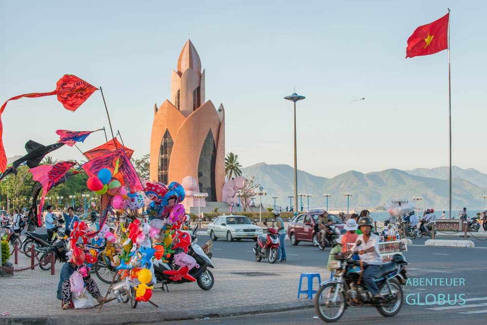 Platz des 2. April: Turm Thap Tram Huong, Wahrzeichen von Nha Trang