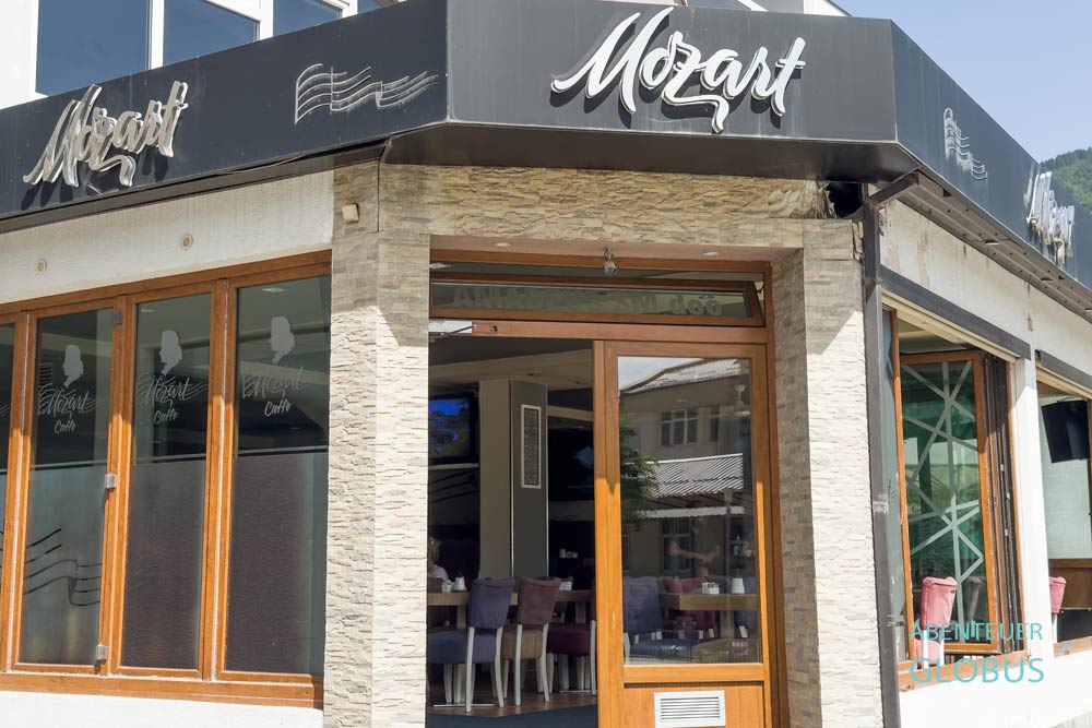 Plav: Cafe und Bar Mozart