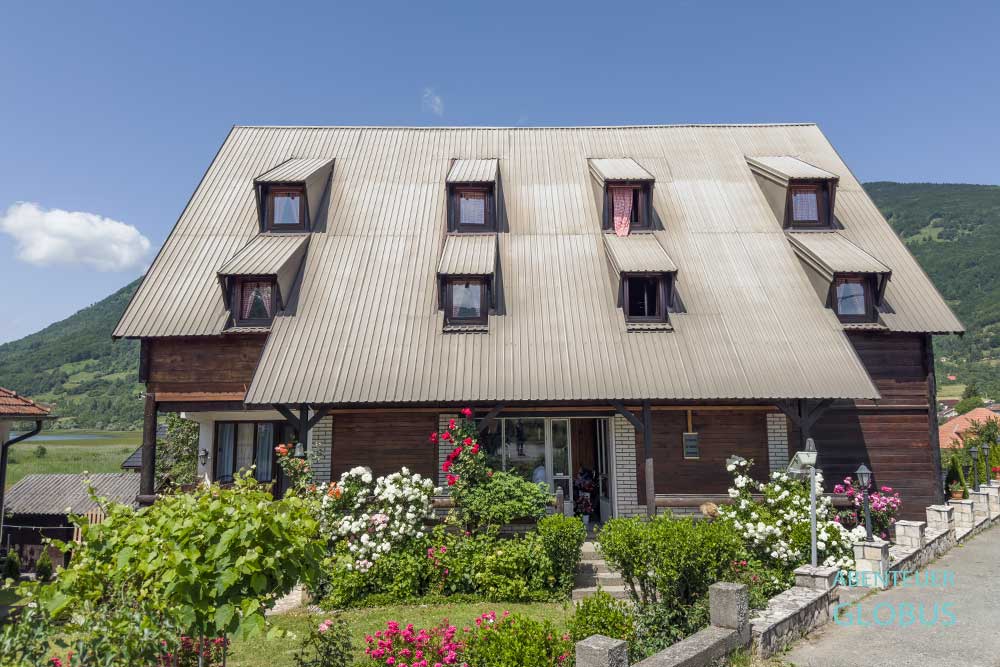 Hotels in Plav: Hotel Lake Views mit Seeblick