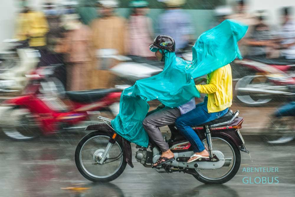 Unterwegs mit dem Motorroller in Thailand zur Regenzeit