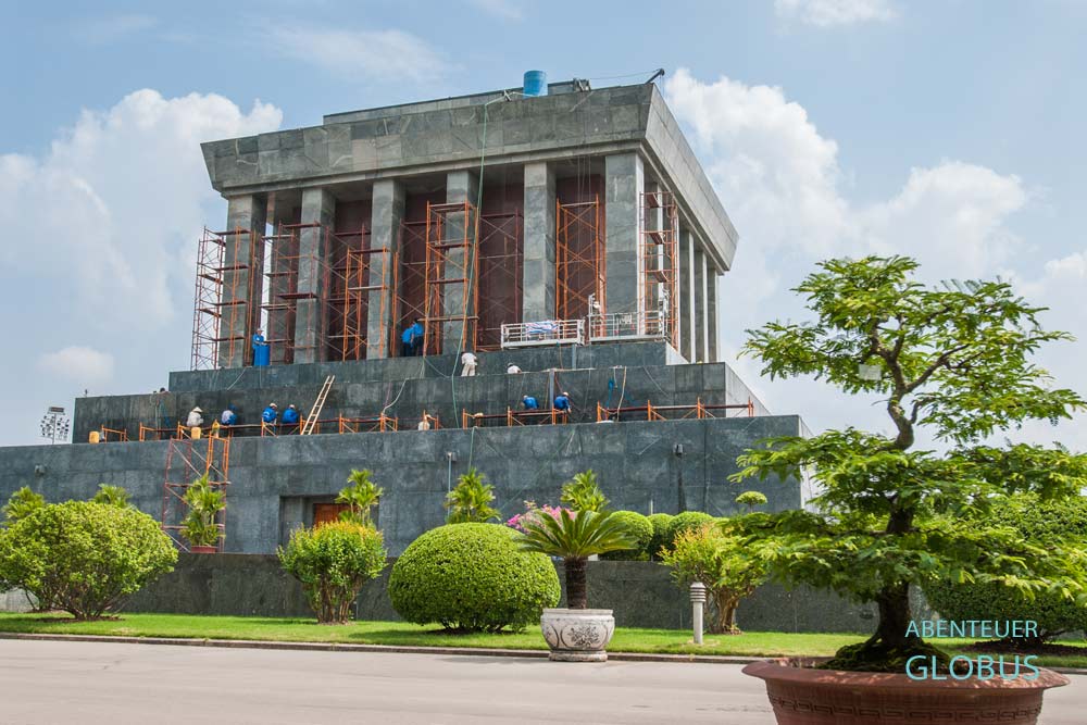 Reparaturarbeiten am Ho Chi Minh Mausoleum in Hanoi