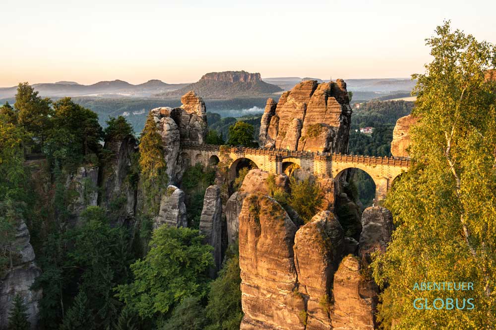 Tagestour von Dresden: Basteibrücke in der Sächsischen Schweiz