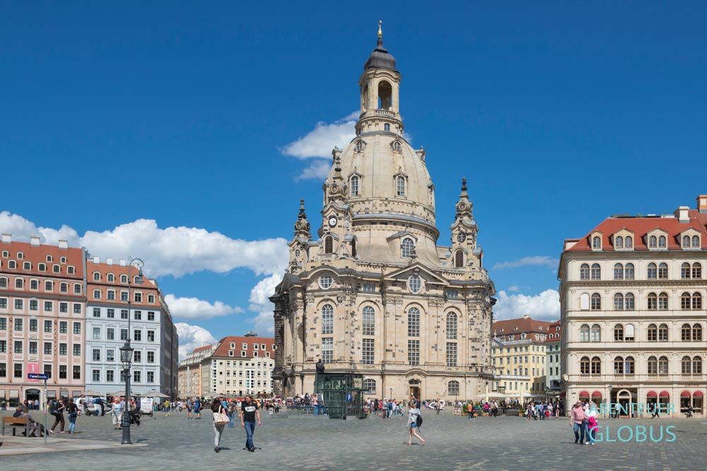 Altstadt von Dresden: Frauenkirche auf dem Neumarkt