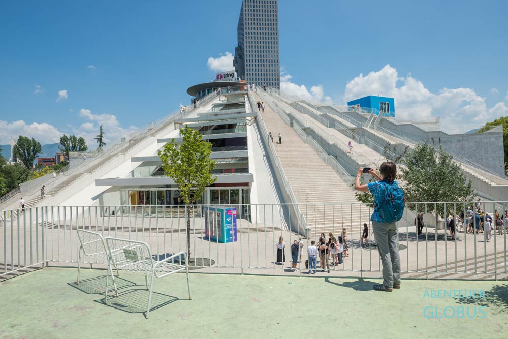 Pyramide von Tirana (Piramida e Tiranes) 