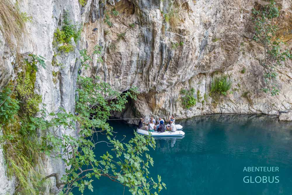 Blagaj bei Mostar: Boottour zur Buna-Quelle in die Höhle am Kloster Blagaj