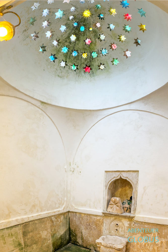 Kloster Blagaj: Türkisches Bad Hamam mit Sternenhimmel