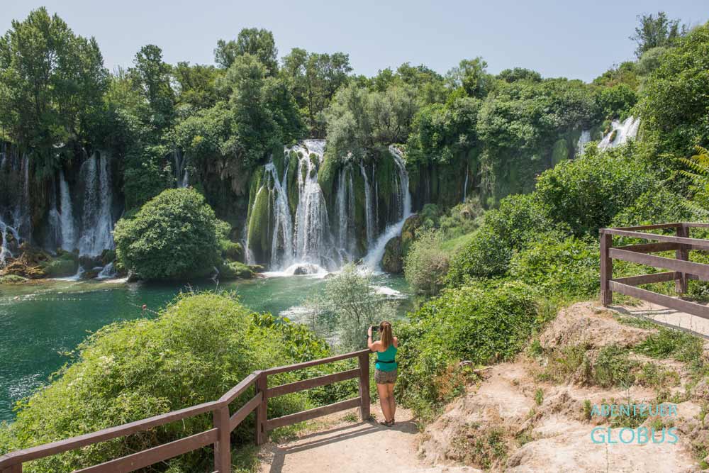 Aussichtspunkt am Wasserfall Kravica