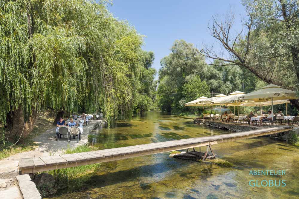 Restaurant vom Motel Kolo am Fluss Buna