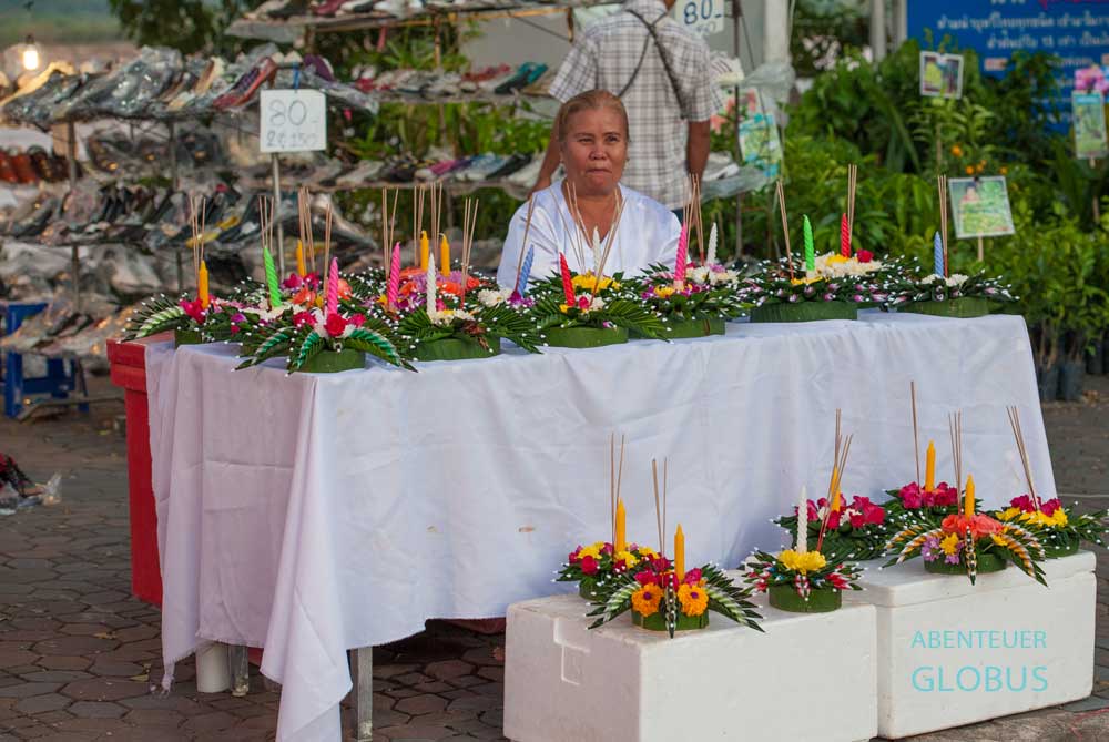 Verkaufsstand mit Krathongs