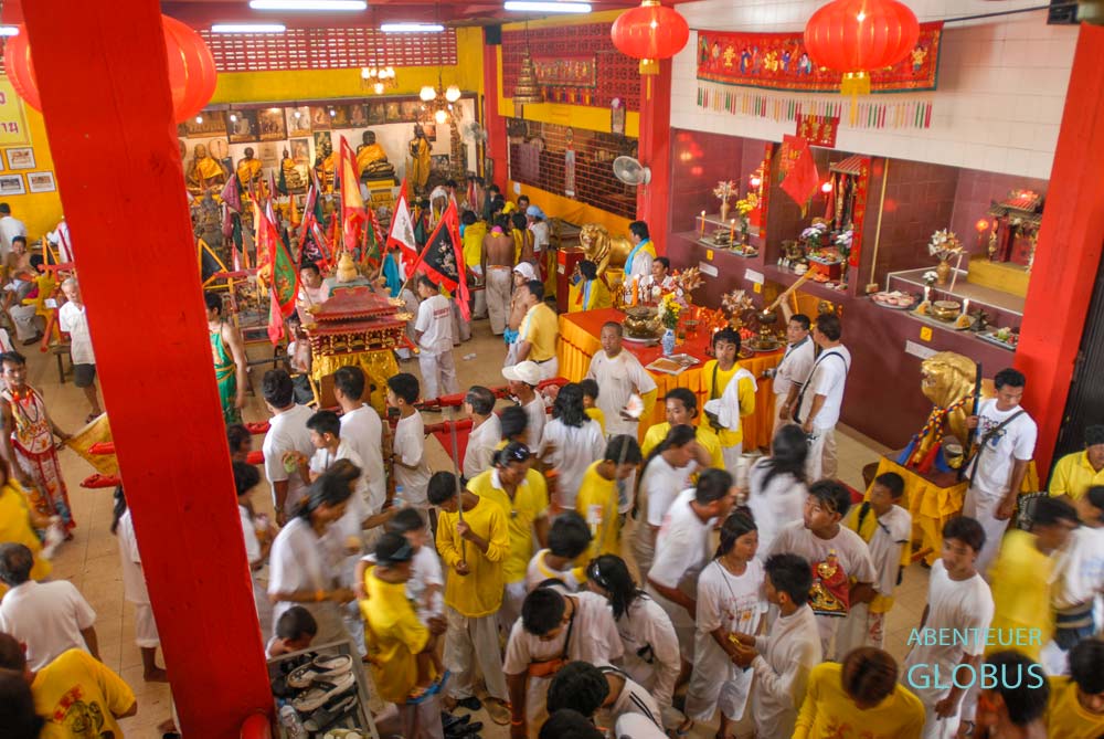 Phuket Vegetarian Festival 2025: Zeremonie im Jui Tui Schrein