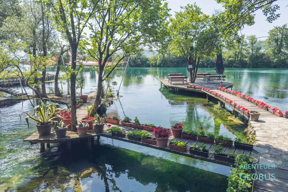 Hotel bei Bihac: Restaurant Mlin in einer alten Wassermühle am Fluss Una, gehört zum Apartments Mlin 