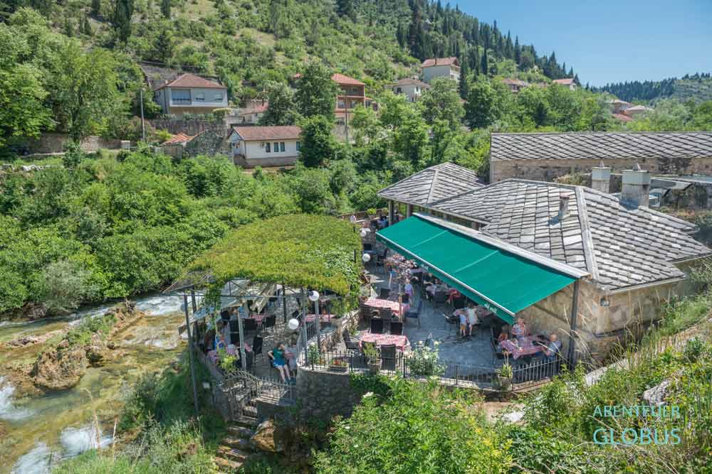 Restaurant Old Mill am Fluss Bregava