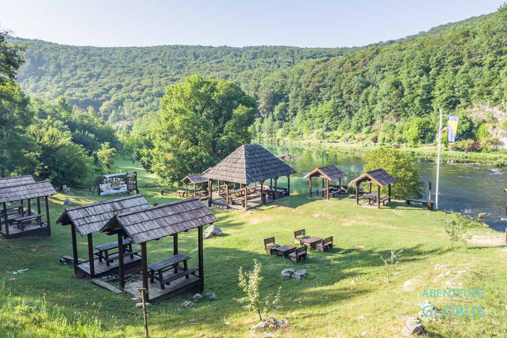 Nationalpark Una: Picknickplatz beim Wasserfall Strbacki Buk