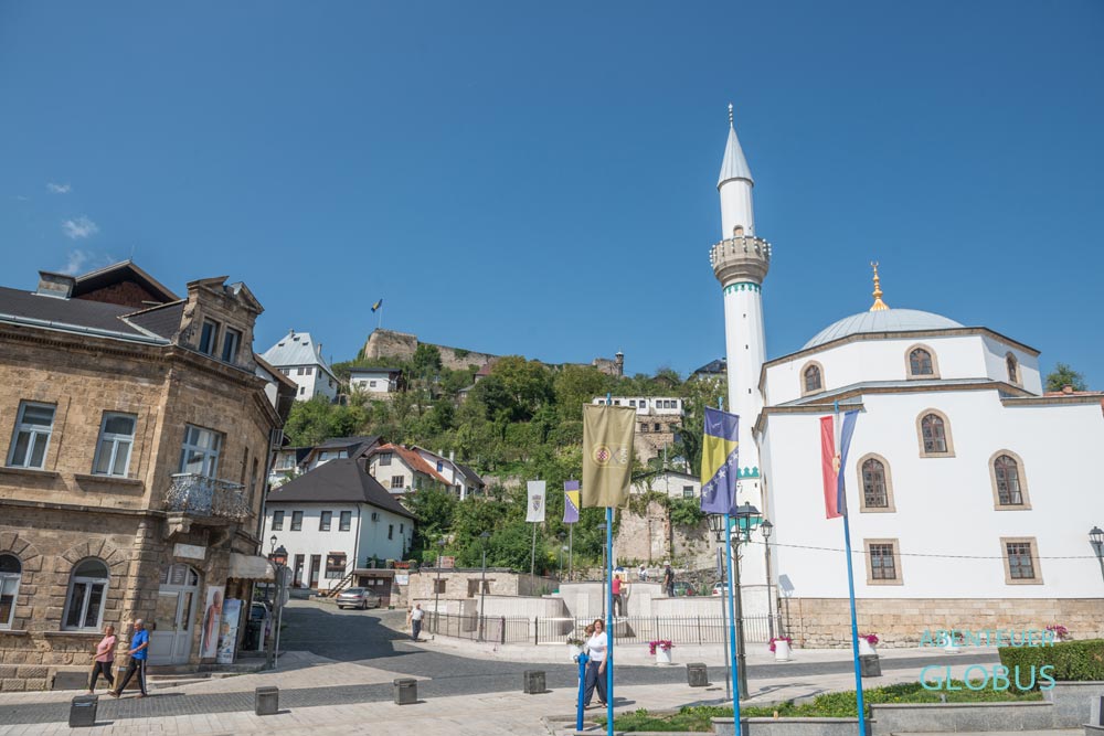 Esma Sultanija Moschee unterhalb der Festung Jajce