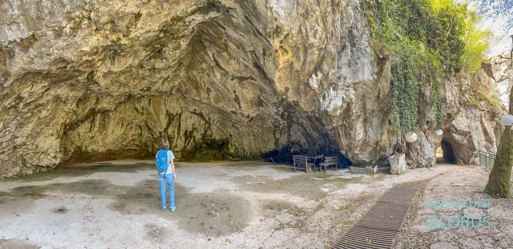 Bascica Tal: Höhle am Restaurant Pecina