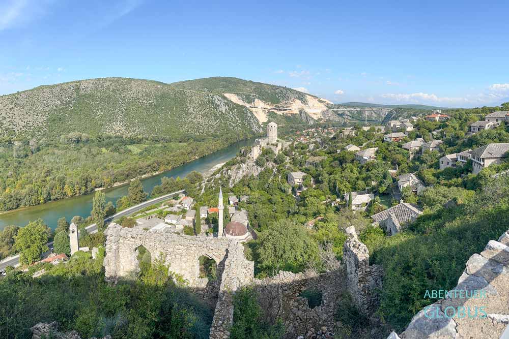 Touristenziel Pocitelj: Blick von der Pashas-Tabija-Bastion (bosnisch: Pasina Tabija)