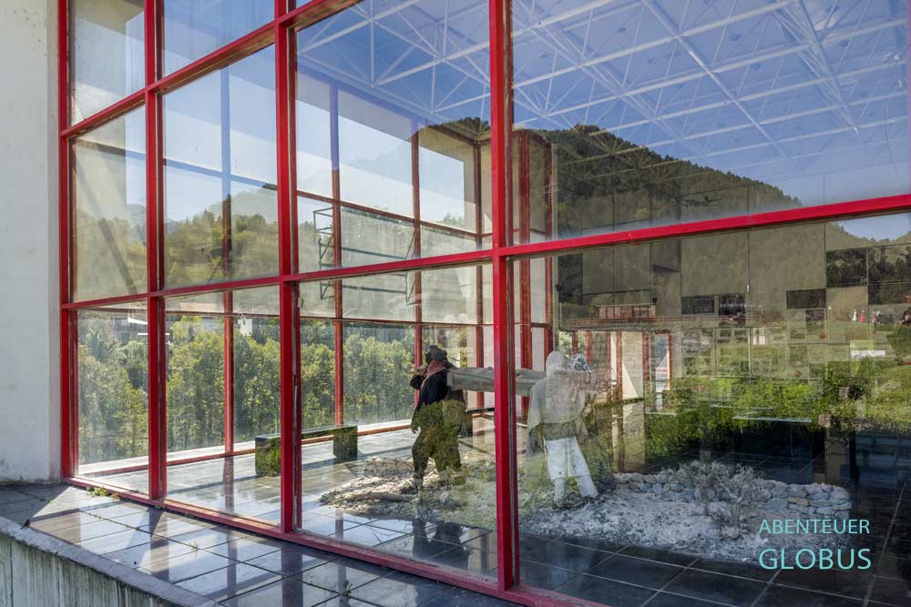 Ausflug vom Bascica-Tal nach Jablanica: Ausstellung im Museum der Neretva-Schlacht