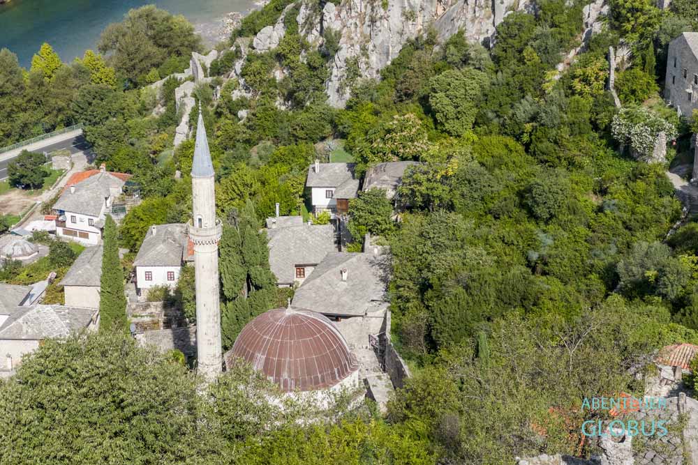 Sehenswürdigkeit in Pocitelj: Sisman Ibrahim Pasina Moschee (auch bekannt als Hajji-Alija-Moschee)