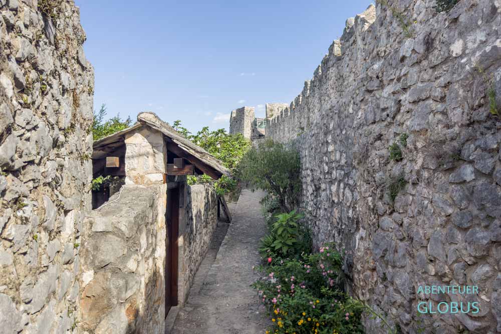 Festungsdorf Pocitelj: Stadtmauer und Bastion Kulina