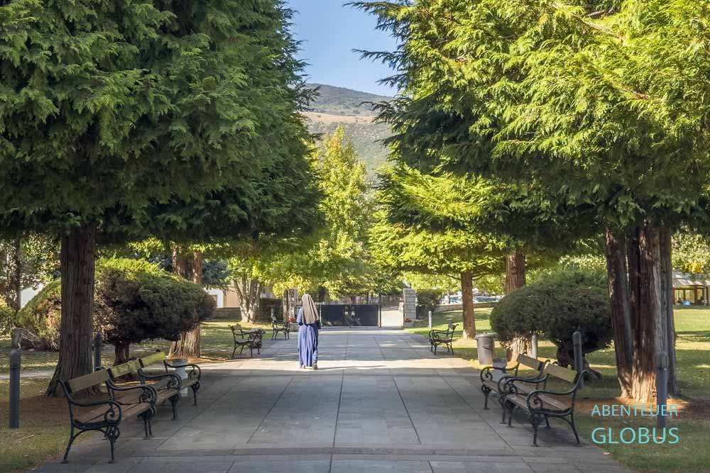 Nonne im Franziskanerkloster Rama-Scit auf der Halbinsel heißt Scit