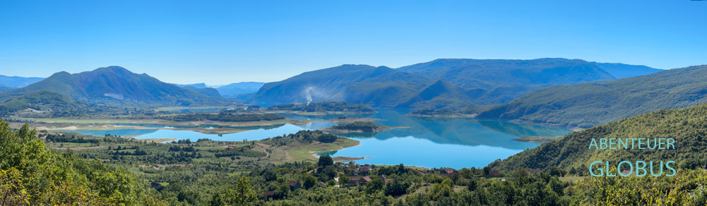 Aussichtspunkt Panorama View an der Straße R418: Blick auf den See Ramsko Jezero
