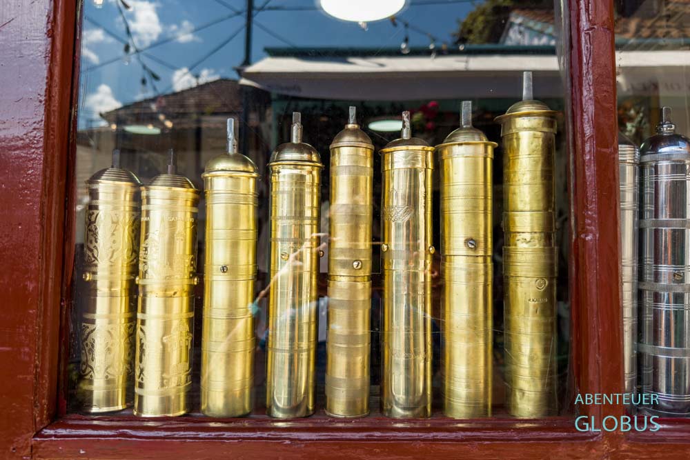 Viertel Kovaci in Sarajevo, Kovaci-Gasse: Kaffeemühlen aus Messing