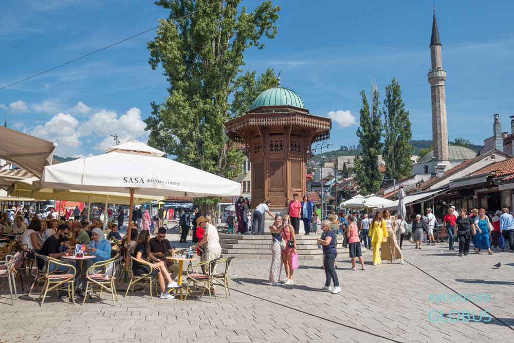 Attraktion und Wahrzeichen von Sarajevo: Sebilj-Brunnen in der Altstadt Bascarsija