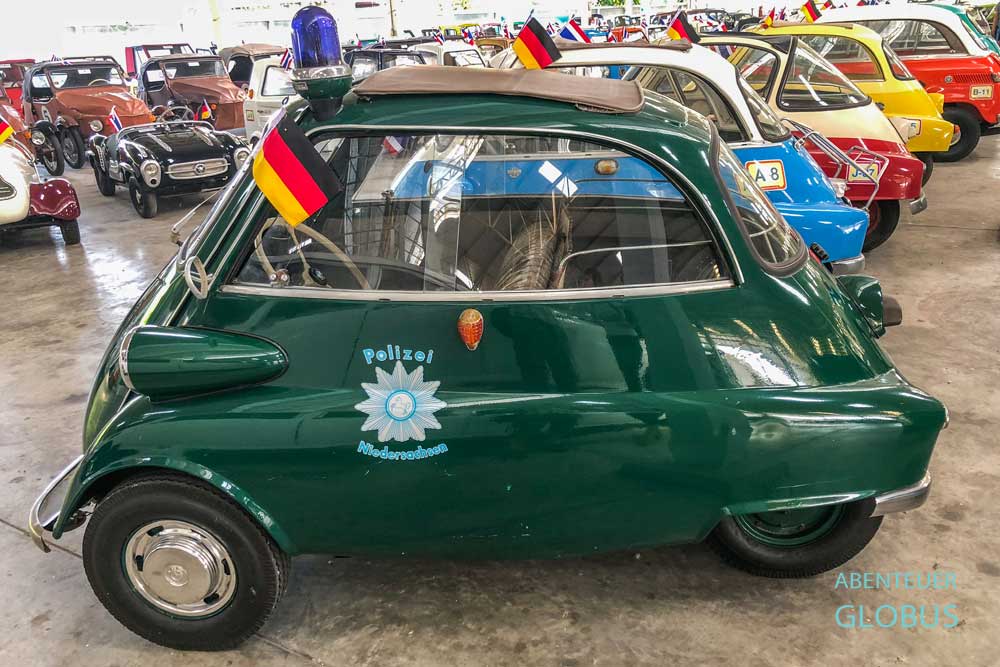 Messerschmitt-Oldtimer mit Polizei-Aufschrift im Jesada Technik Museum in Nakhon Phanom, Thailand.