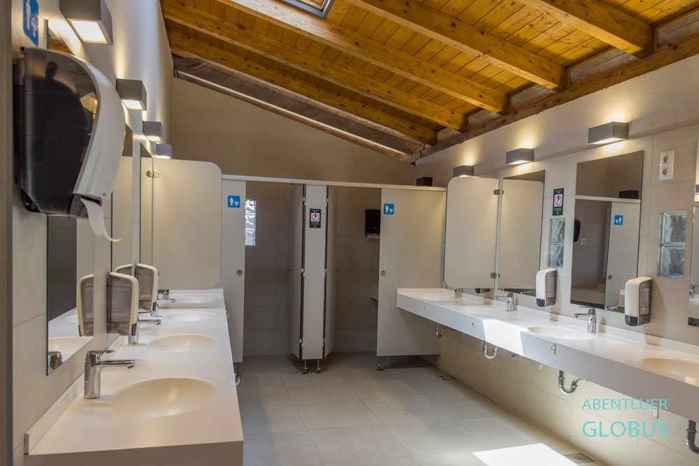 Sanitäranlagen des Campingplatzes Camp Vransko Lake Crkvine