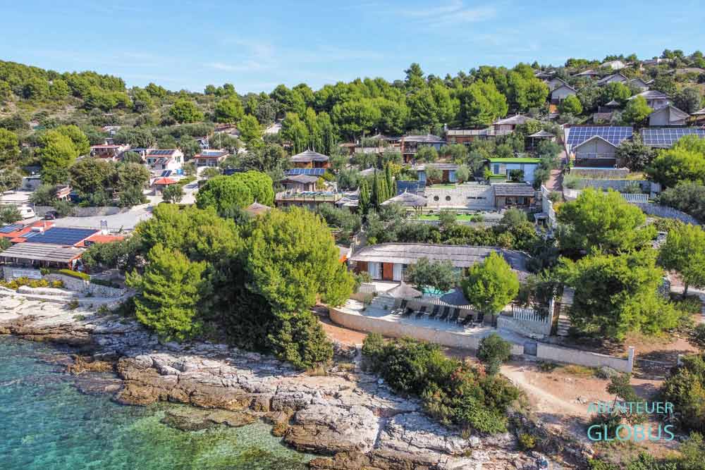 Golden Haven Luke Glamp Resort am Strand Jasenovac auf der Insel Murter, Kroatien