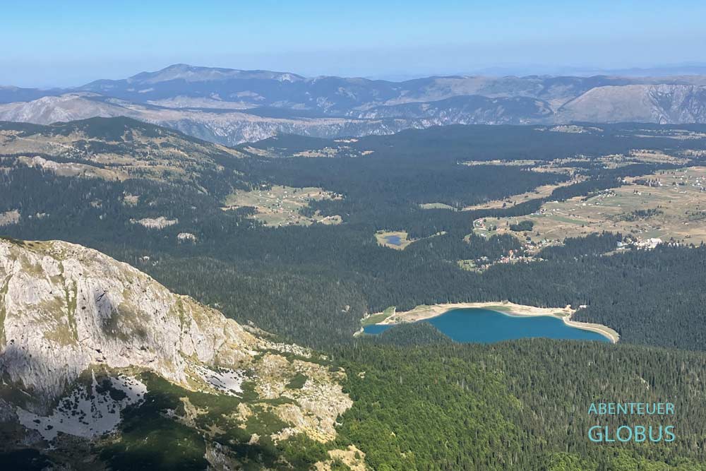 Schwarzer See im Nationalpark Durmitor, gesehen vom Berg Savin Kuk bei Zabljak
