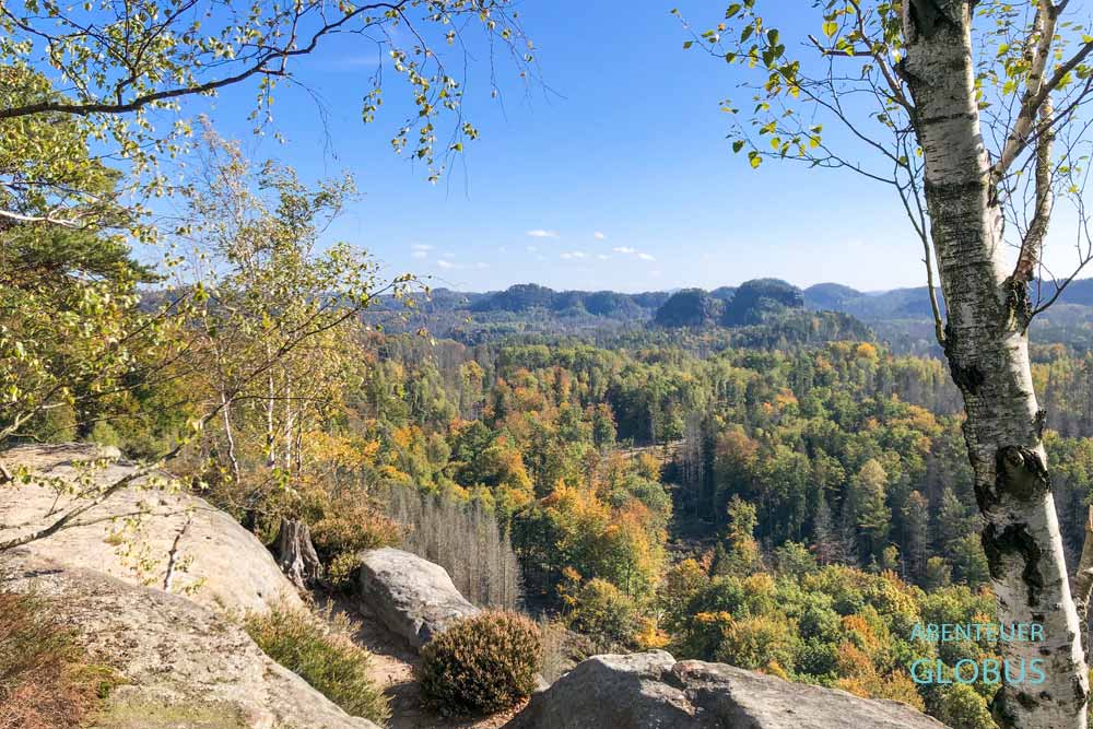 Blick vom Felsentor Kuhstall im Elbsandsteingebirge, bei Bad Schandau