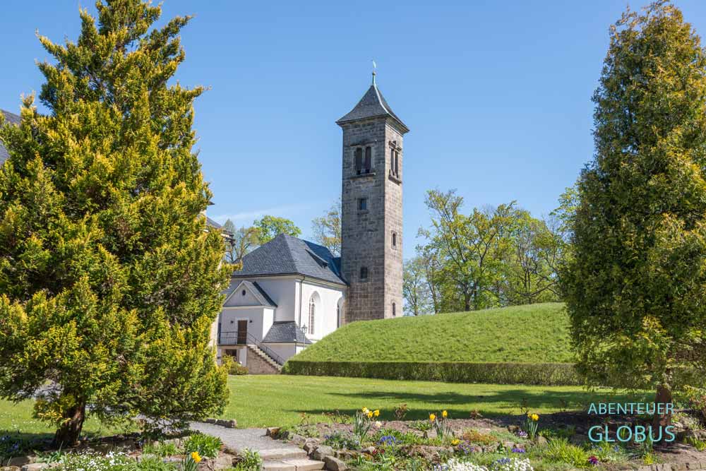 Festung Königstein mit der Garnisonskirche nahe der Stadt Königstein im Elbsandsteingebirge