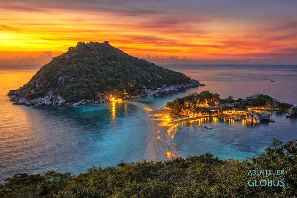 Koh Nang Yuan mit Sandbank nach Sonnenuntergang, gesehen vom Viewpoint, Thailand