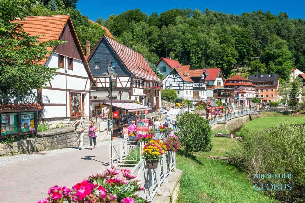 Fachwerkhäuser am Amselgrundbach in Niederrathen, Sächsische Schweiz