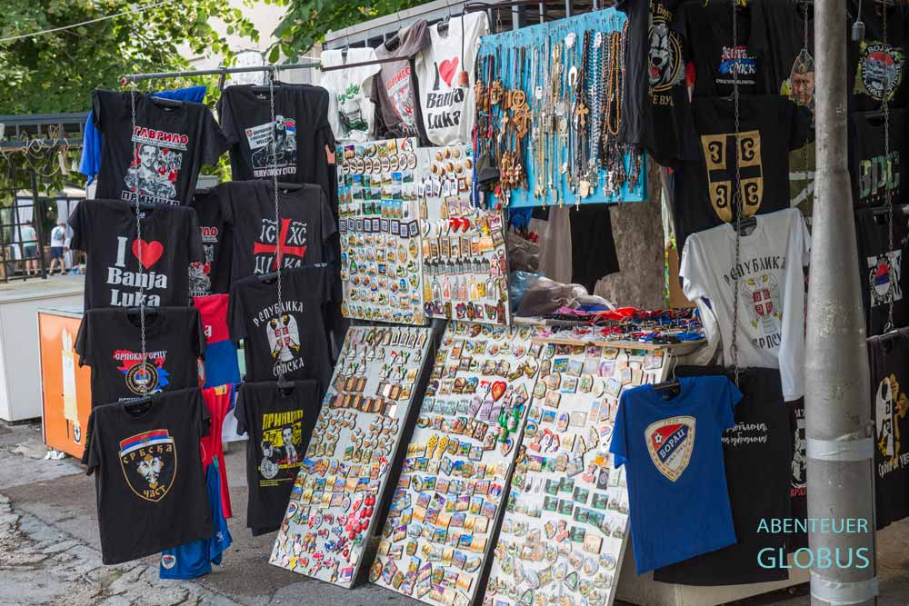 Souvenirstand in Banja Luka, Bosnien und Herzegowina