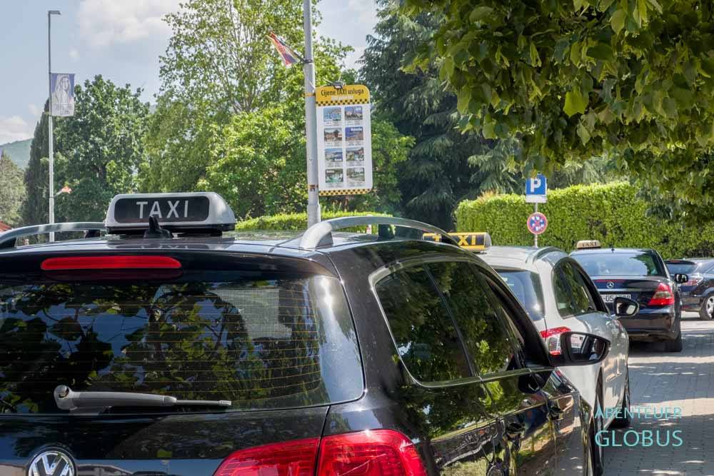 Taxis am Taxistand in Medjugorje