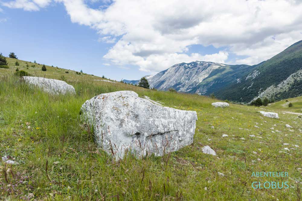 Stecci, Grabsteine der Bogomilen (auch Nekropole) im Naturpark Blidinje, Bosnien und Herzegowina