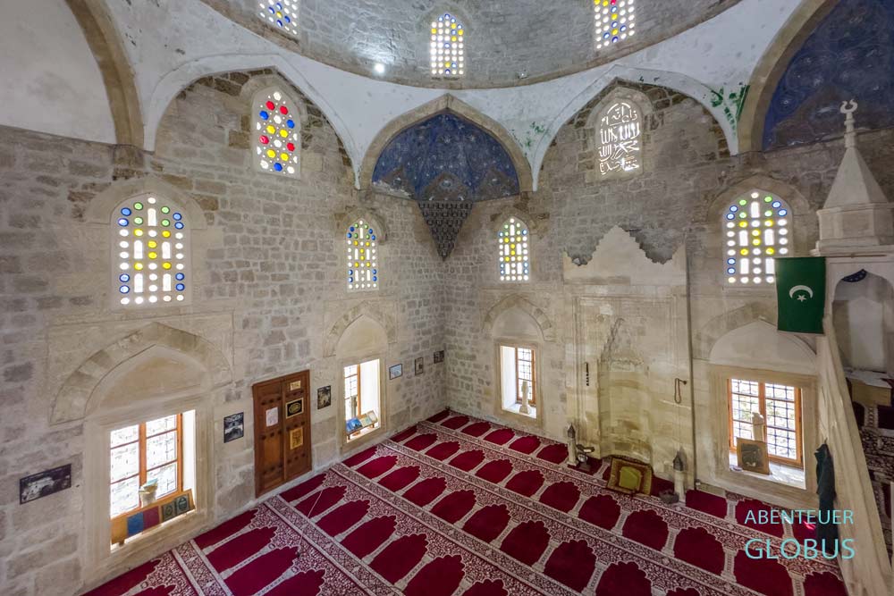 Inneres der Sisman Ibrahim Pasina Moschee (Hajji-Alija-Moschee, bosnisch: Hadzi Alijina Dzamija) in Pocitelj in Bosnien und Herzegowina