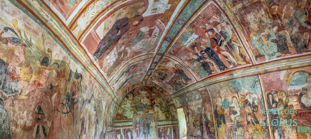 Freskenmalerei in der Kirche des heiligen Rochus (kroatisch: Crkva Sv. Roka) in Draguc in Kroatien