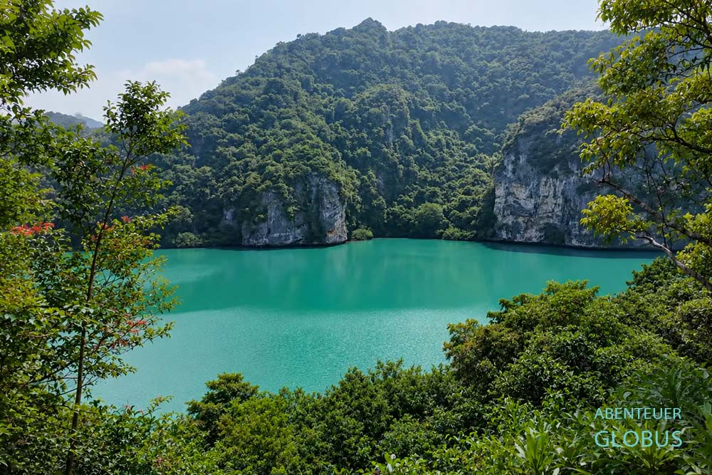 Thale Nai Lagune im Mu Ko Ang Thong Marine-Nationalpark nahe Koh Samui in Thailand.